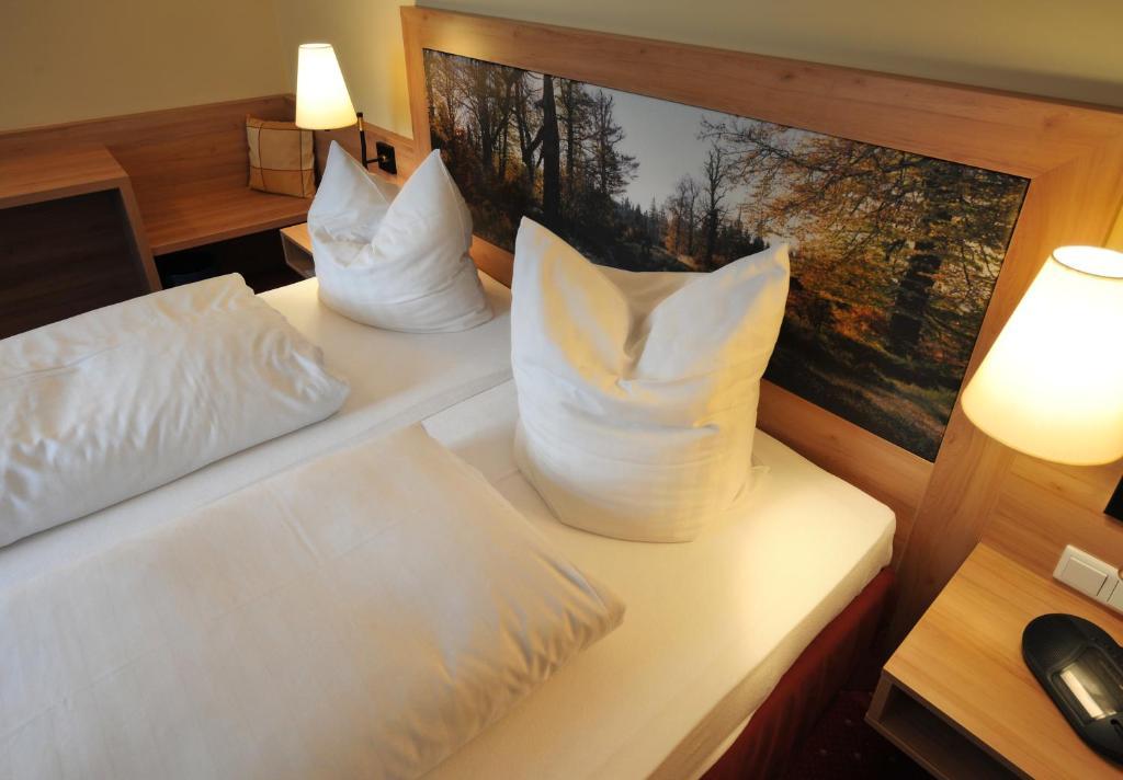 Hotel Gasthaus Zum Kellermann Графенау Стая снимка